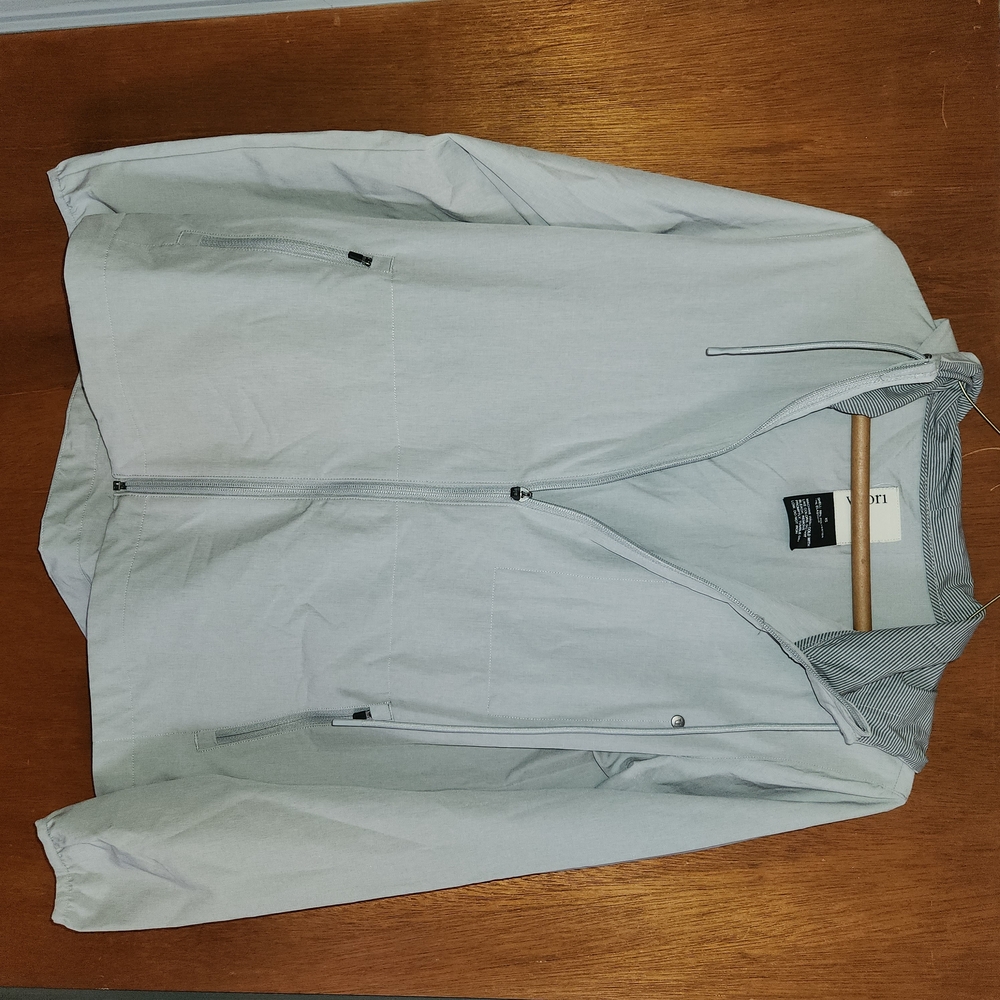 Vuori Gray Lightweight Shirt Jacket with Collar